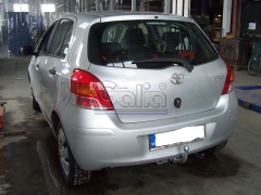 teglich-za-toyota-yaris-2006-13