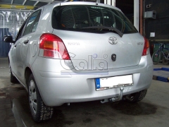 teglich-za-toyota-yaris-2006-14